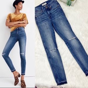 Madewell 9” high rise distressed skinny Jean raw hem 23